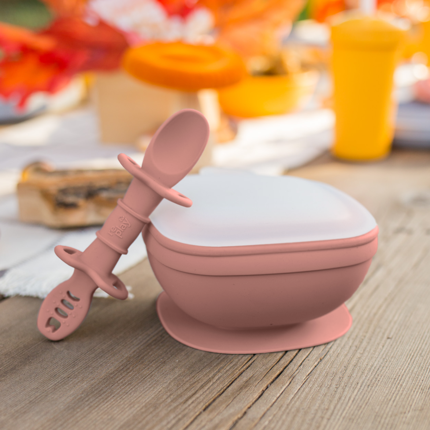 11 oz. Silicone Suction Bowl with Press In Lid